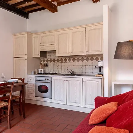 Residenza Il Vicolo Del Corso * מאסה מריטימה